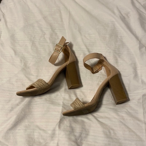 LC Lauren Conrad Heels - Picture 2 of 6